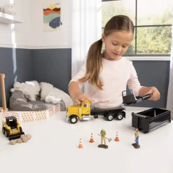 1/32 Switch 'n Load 19-Piece Construction Set with Peterbilt Truck