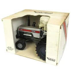 1/16 White Field Boss 2-180 with Rear Duals