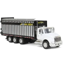 1/64 White International 8600 with H&S Big Dog 1226 Forage Box