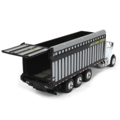 1/64 White Peterbilt 385 with H&S Big Dog 1226 Forage Box, Exclusive HFE Edition