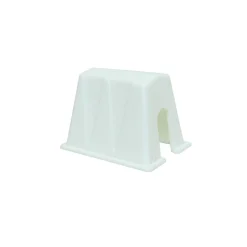 1/64 White Plastic Calf Hut by Standi