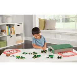 Approx. 1/64 Scale John Deere 70 Piece Value Set with Machine Shed
