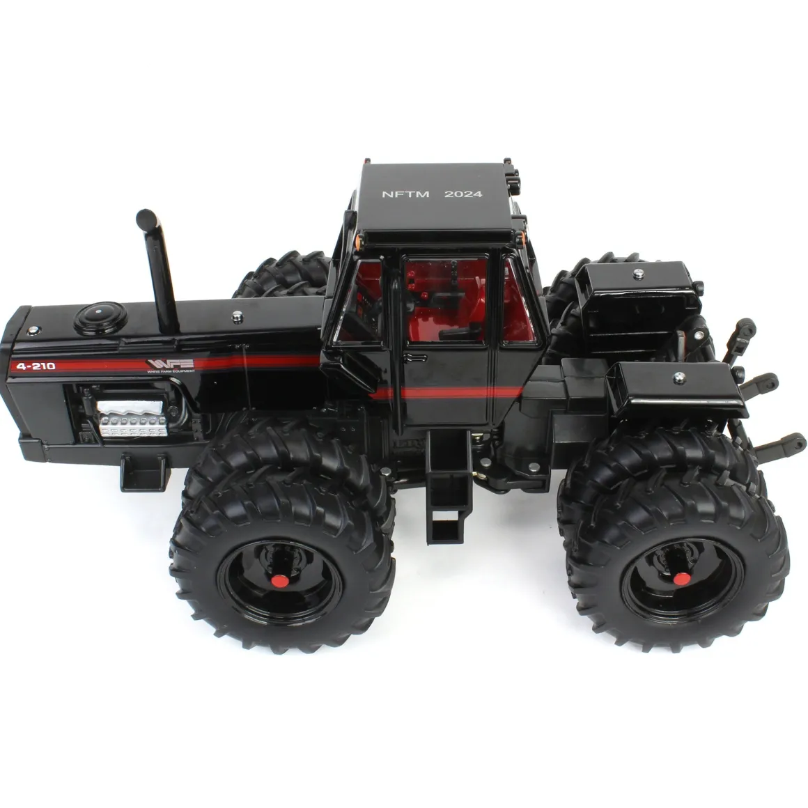 Black Chase Unit ~ 1/32 White 4-210 4WD with Duals, 2024 National Farm Toy Museum Select Series