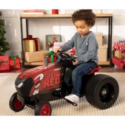 Case IH Magnum Seein' Red Pulling Pedal Tractor