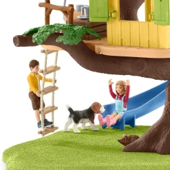 Farm World Adventure Tree House by Schleich