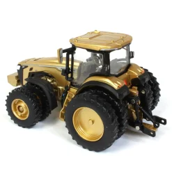 Gold Chase Unit ~ 1/64 John Deere 8R 370 with Front & Rear Duals, 2020 Farm Show