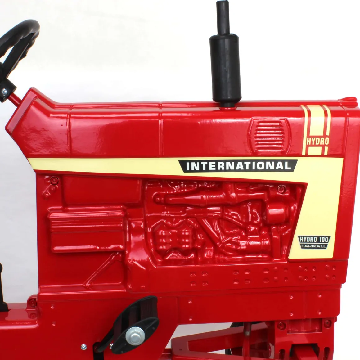 International Hydro 100 Wide Front Pedal Tractor with Rear Fenders & Muffler