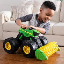 18" John Deere Monster Treads Super Scale Combine