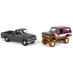 "Off Road" ~ 1/64 Exclusive Limited Edition International 2 Pack: 1965 Model 1200 & Muddy 1979 Scout
