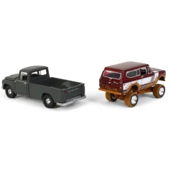 "Off Road" ~ 1/64 Exclusive Limited Edition International 2 Pack: 1965 Model 1200 & Muddy 1979 Scout