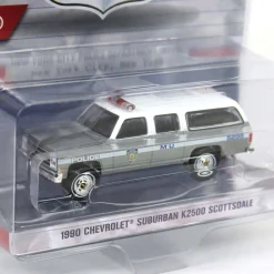 Raw Chase Unit ~ 1/64 1990 Chevrolet Suburban K2500 Scottsdale, NYPD, Hot Pursuit Series 46
