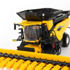Sealed Case of 6 ~ 1/64 New Holland CR11 Tracked Combine with Corn & Draper Heads, 2025 Farm Show