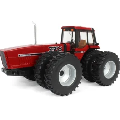 Set of 2 ~ 1/16 International 7688 Super 70 Series 2+2, 3rd in Outback Toys Exclusive Series