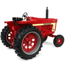 Signed Version ~ 1/8 International 1066 Wide Front, Farmall 100 Years, Made in the USA