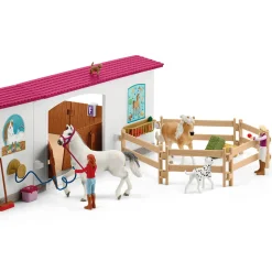 The Peppertree Riding Arena by Schleich