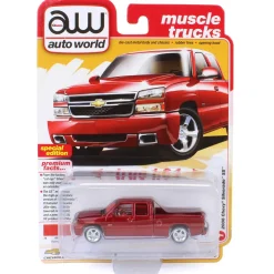 Ultra Red Chase ~ 1/64 2006 Chevrolet Silverado SS Extended Cab Fleetside Pickup Truck, Victory Red, Auto World