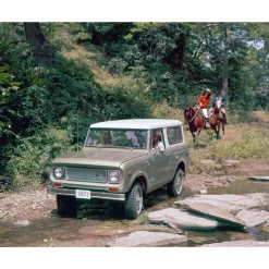 Updated International Scout Encyclopedia: The Authoritative Guide to IH's Legendary 4x4