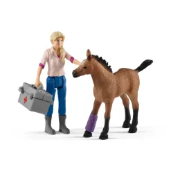 Vet Visiting Mare and Foal by Schleich